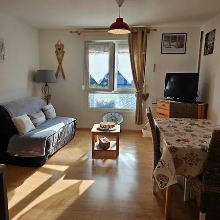 Vallee Des Lacs Apartment